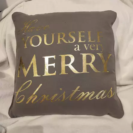 Winteria tyyny joulutekstillä - Tyynyt ja tyynynpäälliset - 6410413342088 - 1